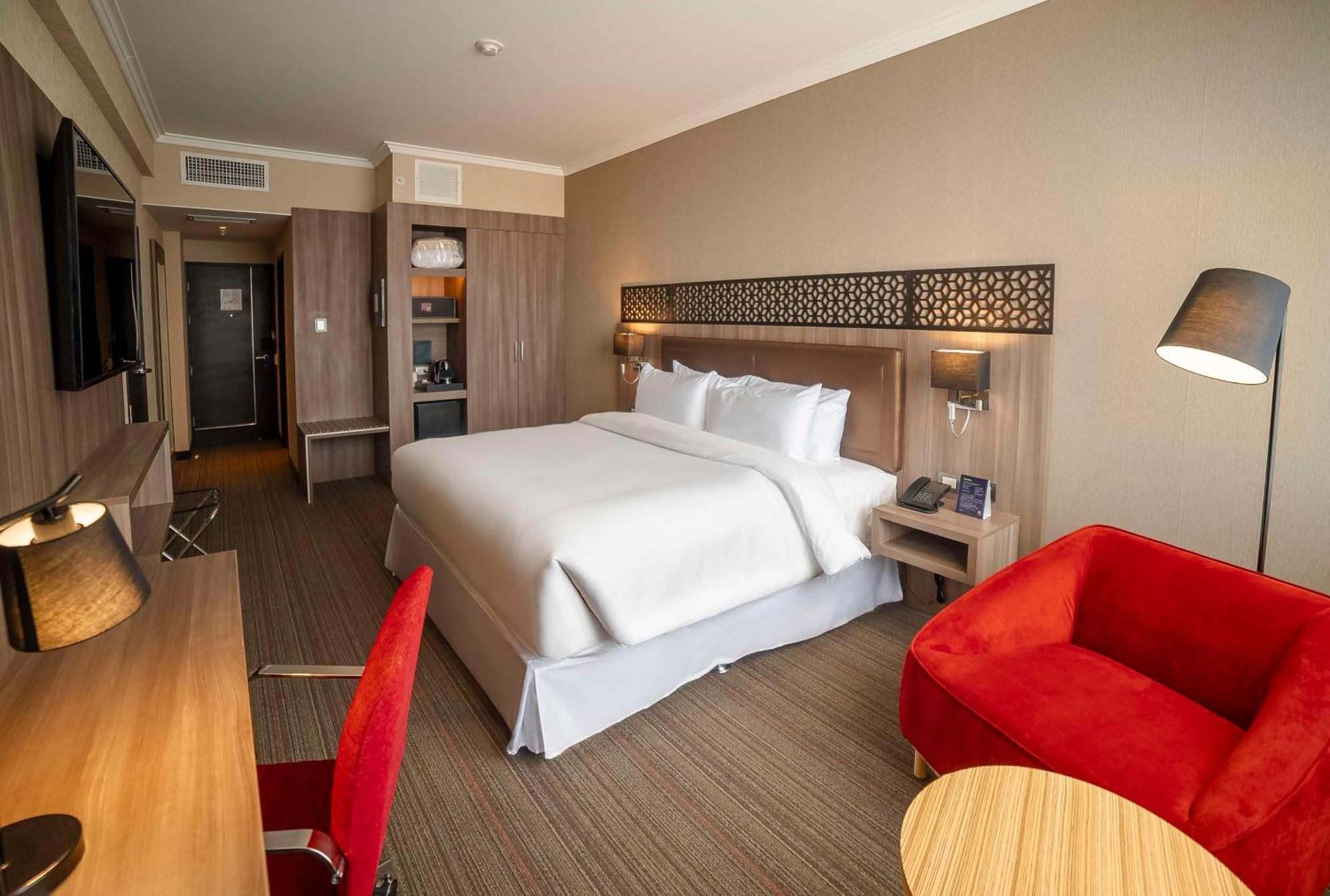Hotel Doubletree By Hilton Trujillo Encalada Esterno foto