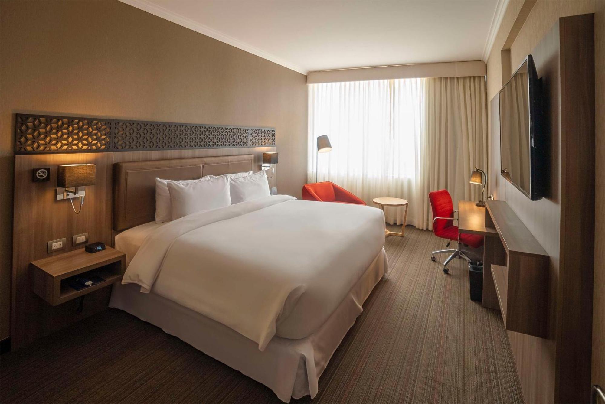 Hotel Doubletree By Hilton Trujillo Encalada Esterno foto